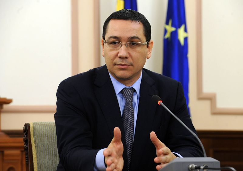 Victor Ponta : Până la sfârşitul sesiunii trebuie finalizate legile privind achiziţiile publice