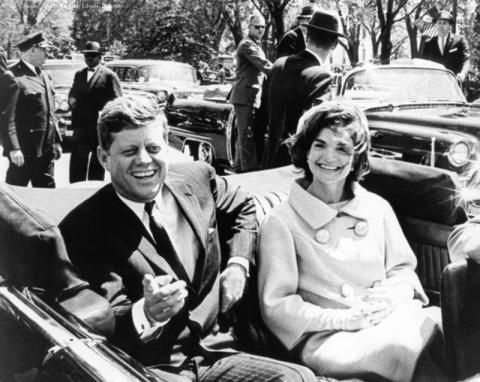 Documente secrete despre asasinarea lui J.F.Kennedy vor fi făcute publice.