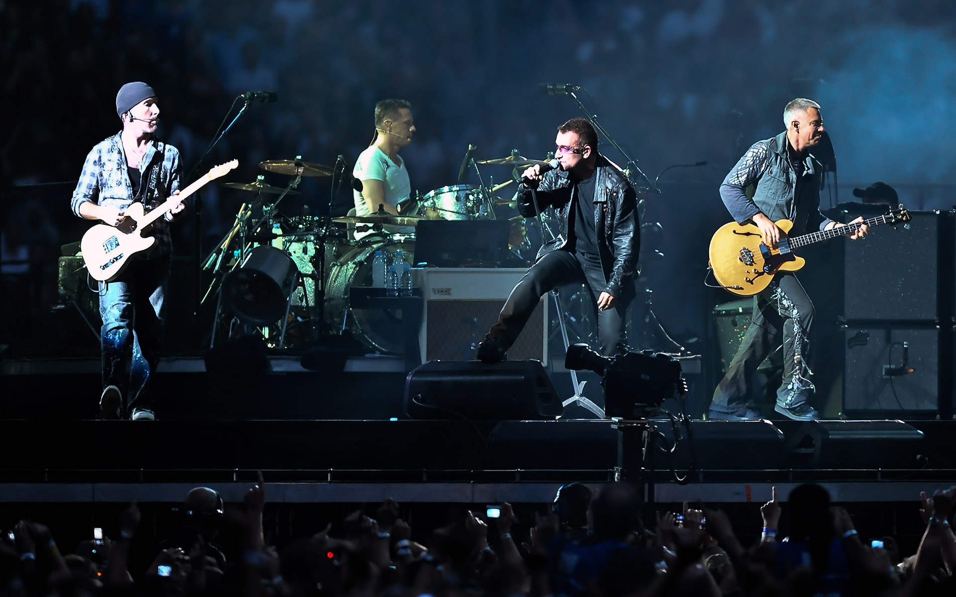 Vis devenit realitate pentru patru fani la concertul U2 din Toronto