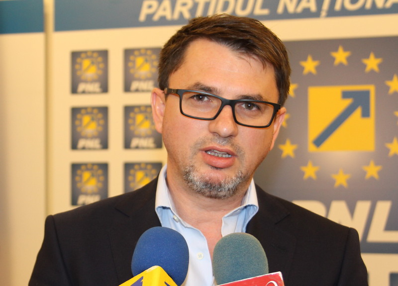Ioan Șcheau: Rectificarea bugetară a Guvernului Ponta înseamnă ratarea investiţiilor şi bani acordaţi clientelei PSD