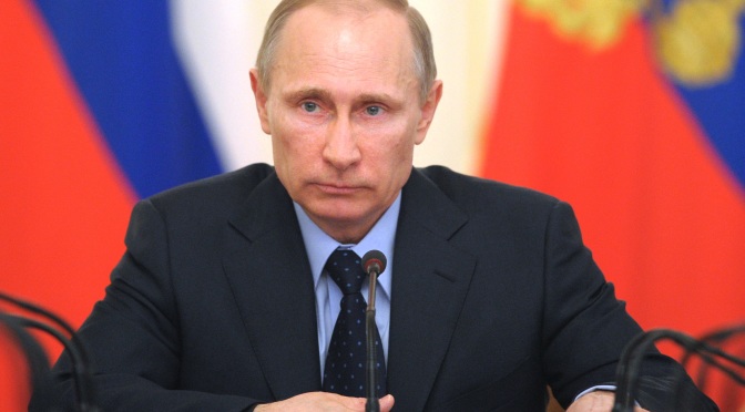 Vladimir Putin vrea ca experţi străini să analizeze o cutie neagră a bombardierului doborât de Turcia