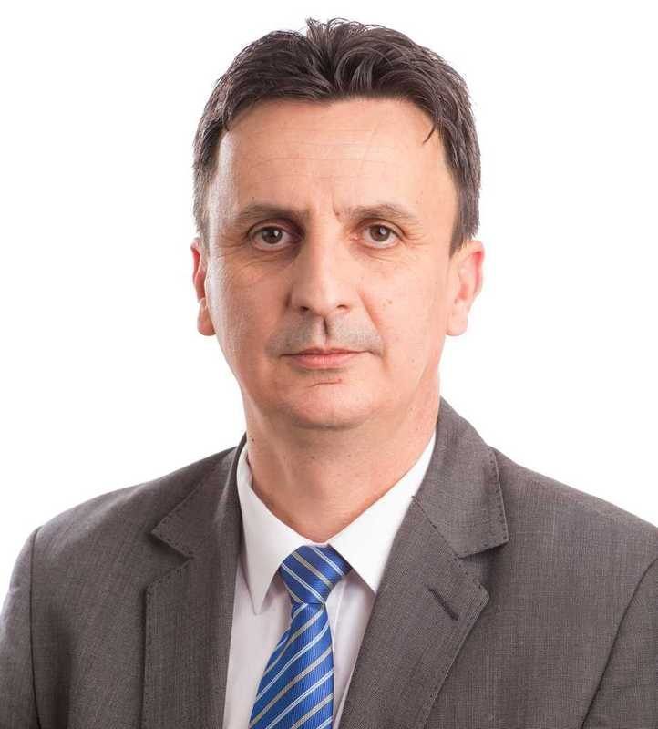 Florin Tripa : Cetăţenii judeţului Arad aşteaptă continuarea liniei investiţionale corecte începută de guvernarea social-democrată