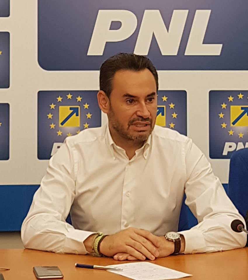 Gheorghe Falcā: "Micul deputat  PSD, Todor se laudă cu sărăcia pe care guvernul său a împărțit-o Aradului!"