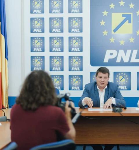 Bogdan Boca (PNL): „Arădenii așteaptă votul consilierilor la ședința de mâine! Să vedem dacă PSD are curajul să voteze!”