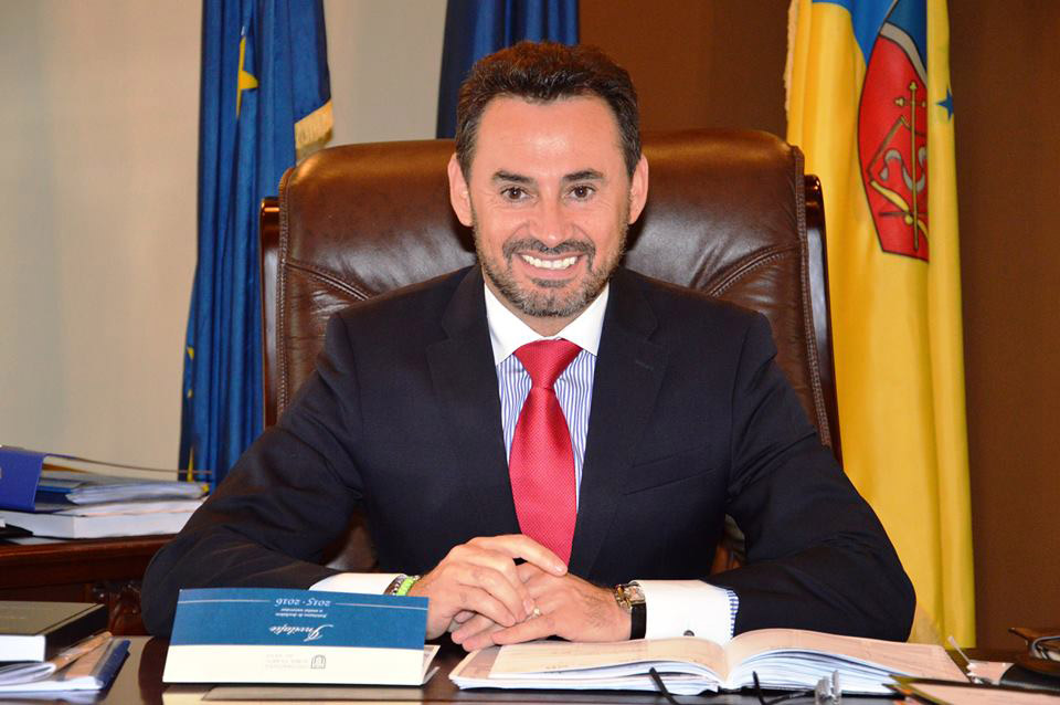 Gheorghe Falcă: „Le mulțumesc consilierilor PNL pentru că au votat proiectul privind serviciul public de salubrizare menajeră al municipiului!”