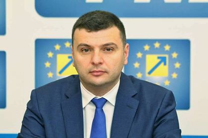 Sergiu Bîlcea: „Să ne spună parlamentarii PSD de ce au votat să fie jefuit Aradul?“