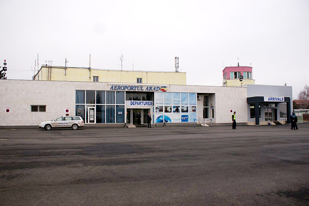 Dorel Căprar: „O companie românească este interesată să opereze curse de pe Aeroportul Arad“ 
