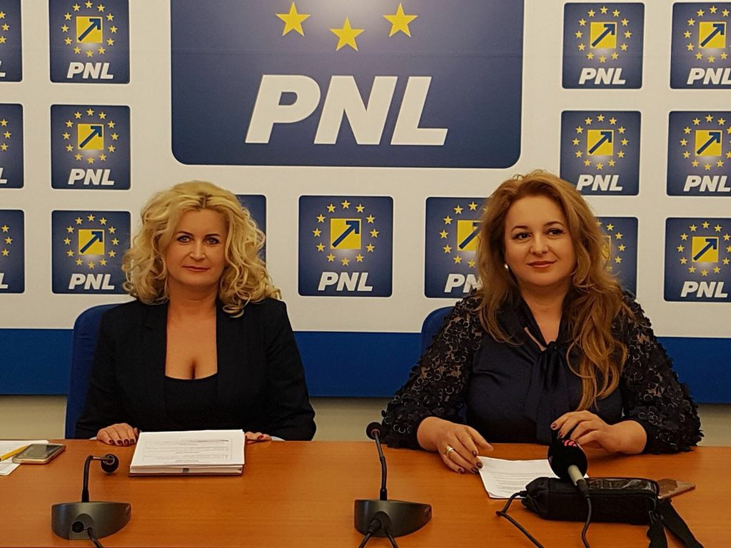 Geanina Pistru (PNL): „Demarăm proiectul 100 de femei liberale,100 de ani de la Marea Unire!”