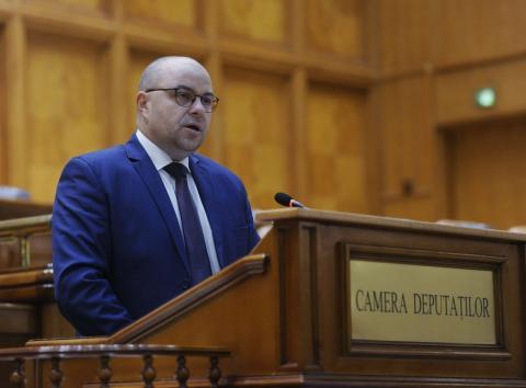 Adrian Todor: „Falcă ar trebui să demisioneze, pentru că a blocat amplasarea monumentului Marii Uniri“